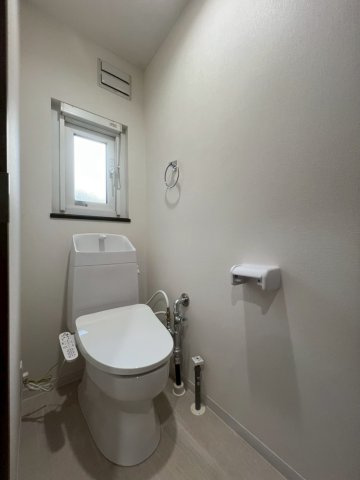 藤野4条5丁目のトイレ|必須の温水洗浄付き便座◎トイレ2ヶ所あり！