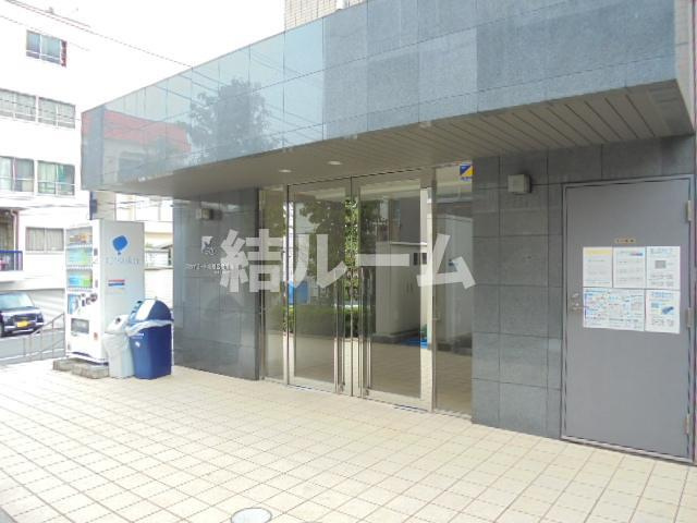 板橋区栄町の賃貸マンションのエントランス