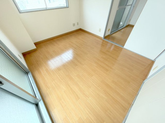 【寝室】 | メゾンドゥフレール　4－Ｈ | （東南）洋室５．５帖