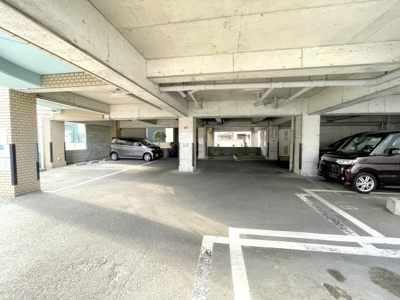 【駐車場】 | メゾンドゥフレール　4－Ｈ