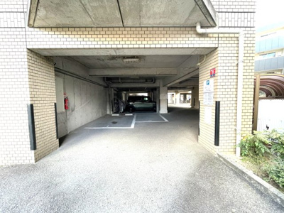 【駐車場】 | メゾンドゥフレール　4－Ｈ