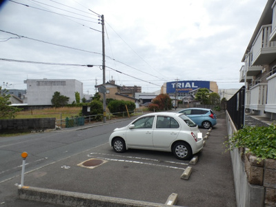 【駐車場】 | セジュール鵬舟ZⅡ | カースペースがあります