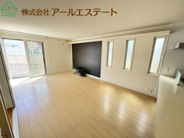 姫路市網干区田井　山陽電鉄「平松駅」徒歩20分の居間・リビング