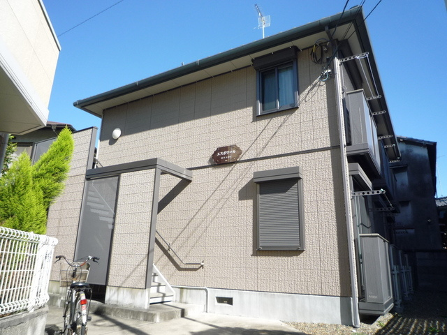 エスポワールの外観|★築浅２００４年完成・積水ハウス施工★