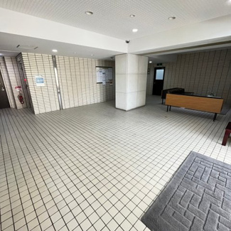 【エントランス】