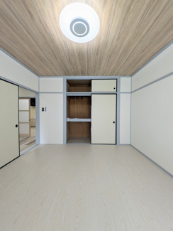 【洋室】 | メゾンドコスモ