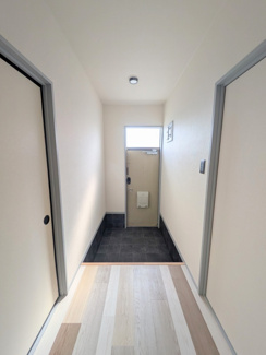 【玄関】 | メゾンドコスモ