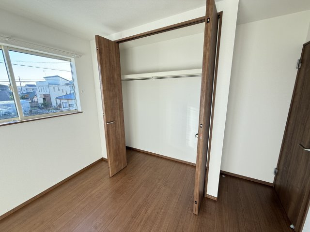ハートフルタウン前橋市南町2丁目55番　Ａ号棟の収納|2階洋室2収納です