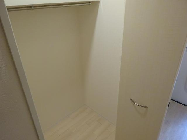 サンローズⅡの収納|玄関収納（イメージ）