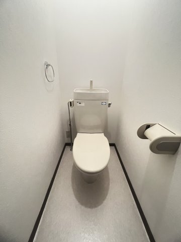 御影本町戸建のトイレ