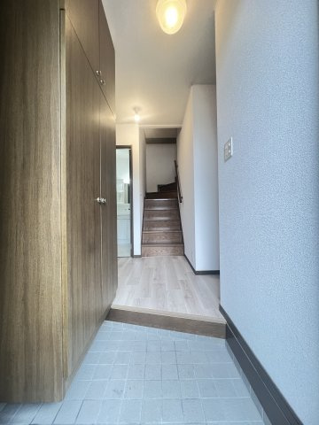 御影本町戸建の玄関