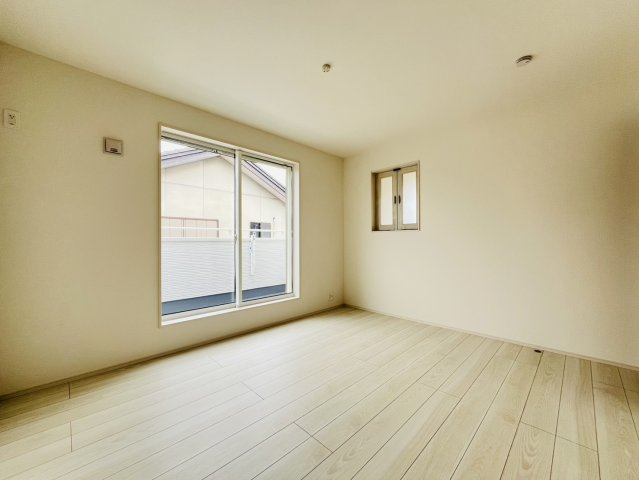 知多市八幡汐海道20番1『仲介手数料無料』新築戸建ての洋室