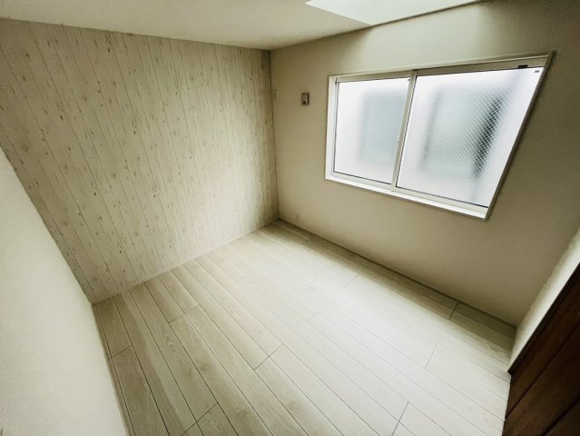 知多市八幡汐海道20番1『仲介手数料無料』新築戸建ての洋室