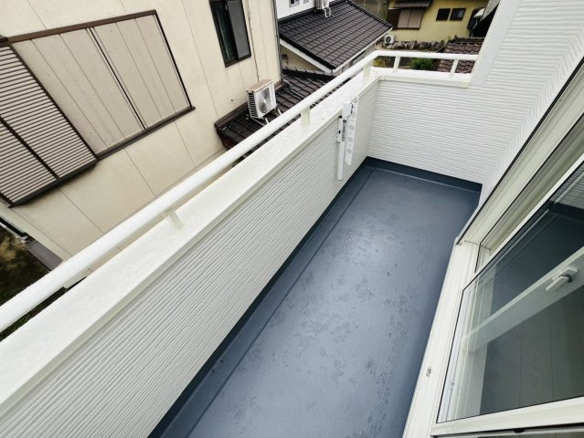 知多市八幡汐海道20番1『仲介手数料無料』新築戸建てのバルコニー