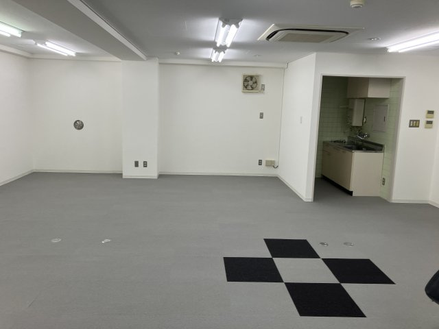 光ビルの内装