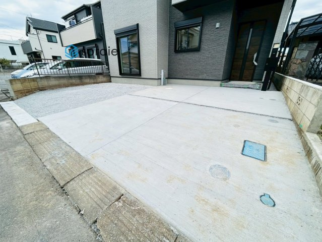 川越市諏訪町第5期　フェリシティ　新築戸建の駐車場|令和7年11月11日撮影。