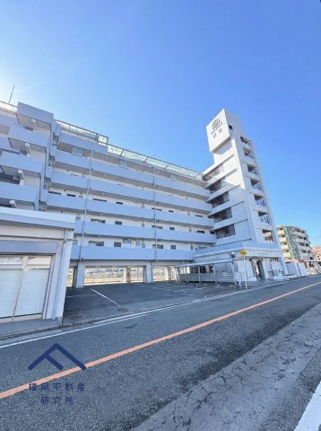 グランピア新宮の外観