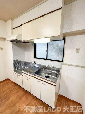 ケイアンドティ大正のキッチン