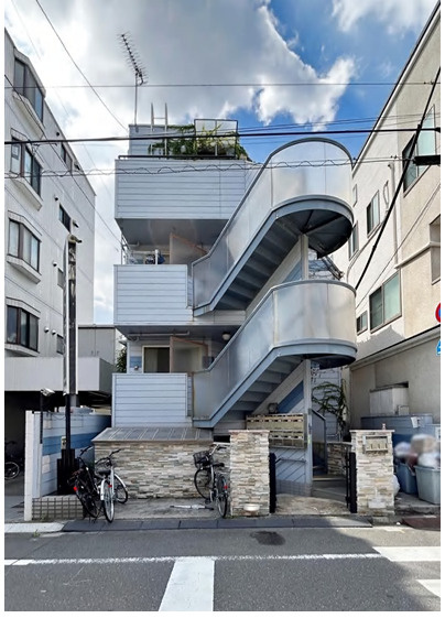 新宿区西落合２丁目の一棟マンションの外観