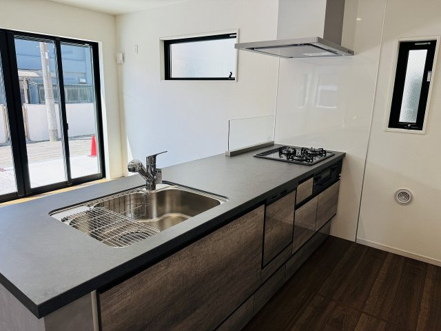 八王子市　清川町　新築一戸建て　５期のキッチン|～オシャレで使い勝手の良いオープンキッチン～