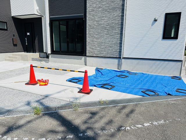 八王子市　清川町　新築一戸建て　５期の駐車場|～並列2台駐車可能カースペース～