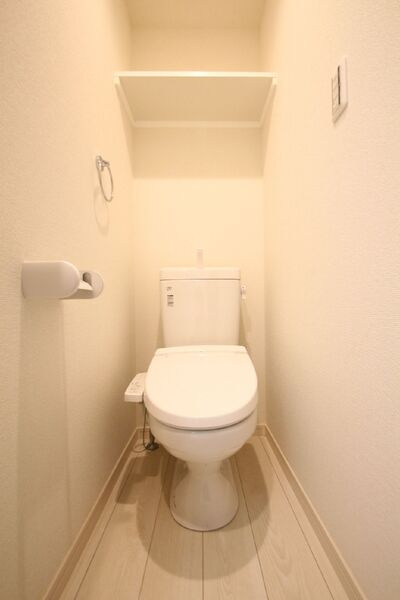 フィオーレ若林　駅近　ネット0　ロフト付のトイレ