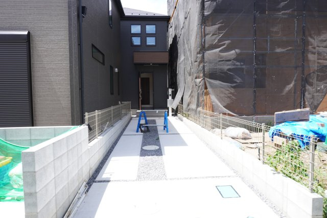 越谷市大沢2丁目 新築分譲住宅 全5棟 2号棟の駐車場