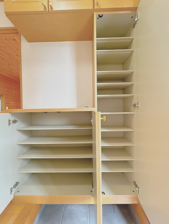 富士市石坂　中古戸建R　の収納|玄関収納