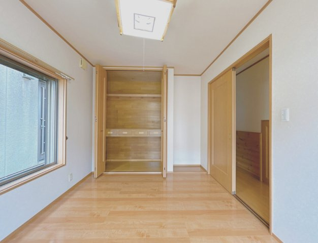 富士市石坂　中古戸建R　の洋室|1階6帖