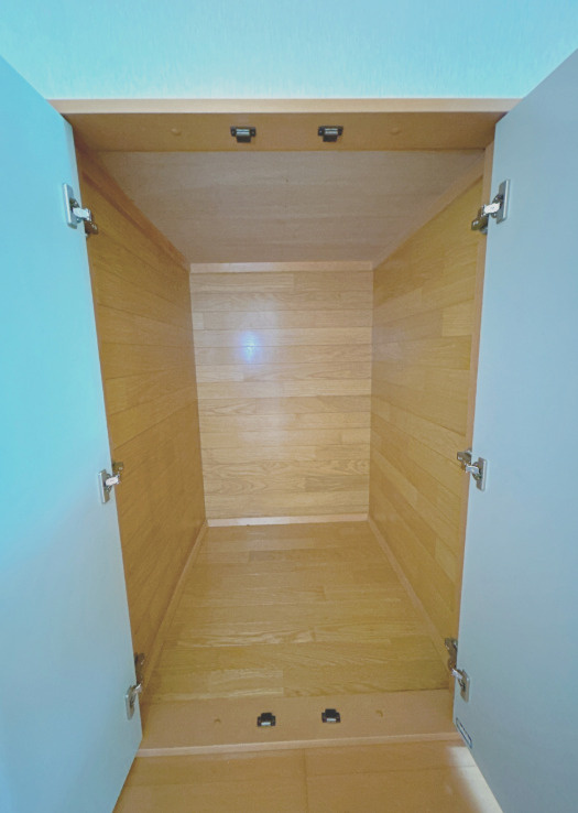 富士市石坂　中古戸建R　全1棟の収納|階段下収納