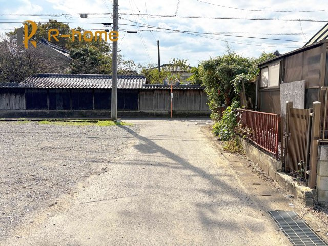 つくば市古来1期　新築戸建て　1号棟の前面道路含む現地写真|堂々！建物完成♪実際のお部屋をご見学可能です♪
ご見学が一番の資料！お気軽にお問い合わせ下さい♪
