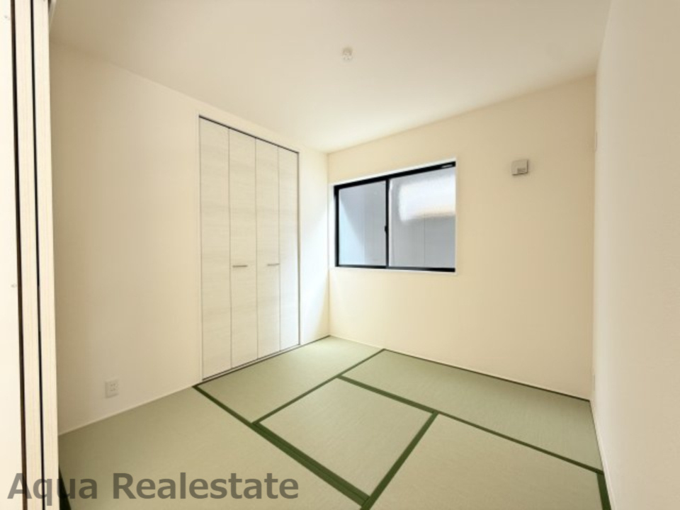 リーブルガーデン高松市元山町第五のトイレ|コンパクトで使いやすいトイレです