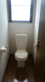 【トイレ】 | 甲斐市西八幡　Height・Brilliant・Future 月総額5.8万 | ヒヤッとしてしまうトイレなので何か対策を！