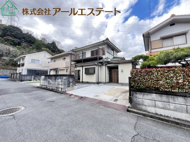 姫路市田寺東4丁目　　中古戸建の前面道路含む現地写真