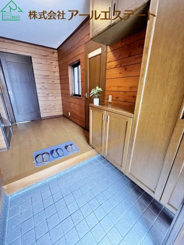 姫路市田寺東4丁目　　中古戸建の玄関