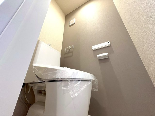 静岡市葵区瀬名六丁目１４期　新築戸建　全１棟のトイレ