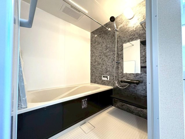 静岡市葵区瀬名六丁目１４期　新築戸建　全１棟の浴室