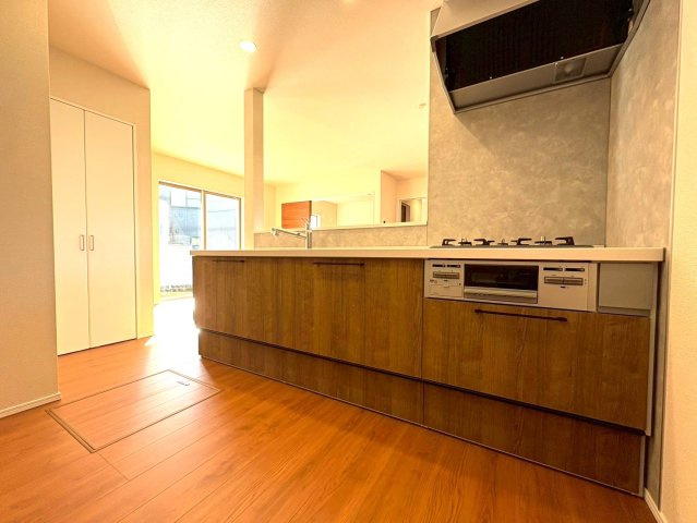 静岡市葵区瀬名六丁目１４期　新築戸建　全１棟のキッチン