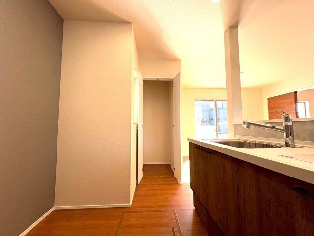 静岡市葵区瀬名六丁目１４期　新築戸建　全１棟の内装