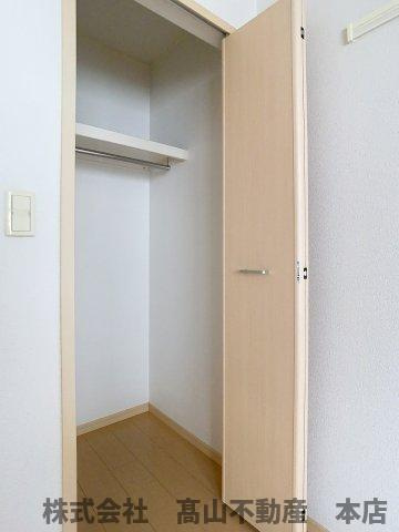 宗像市緑町のアパートの収納