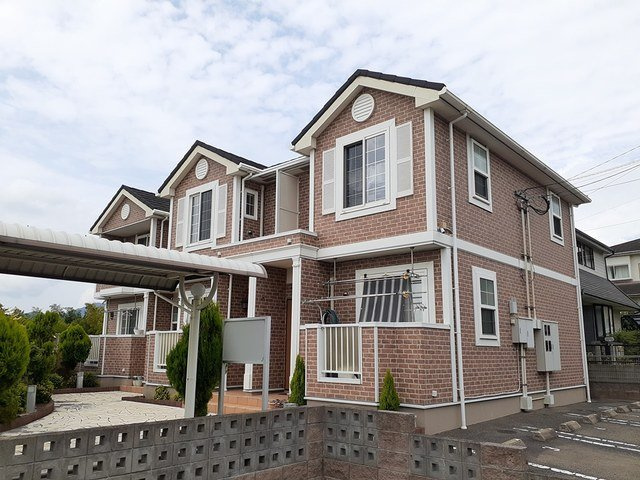 宗像市緑町のアパート