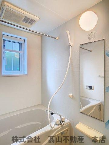 グローヴ・ヒルズの浴室