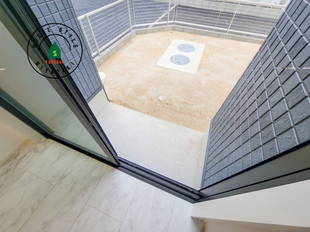 都城市金田町4(A号棟)の庭|将来的にウッドデッキなど施工して、素敵なバルコニースペースを活用できます。