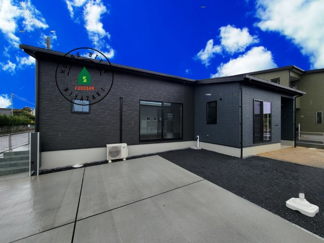 都城市金田町4(A号棟)の外観|デザイン性のある外観です。