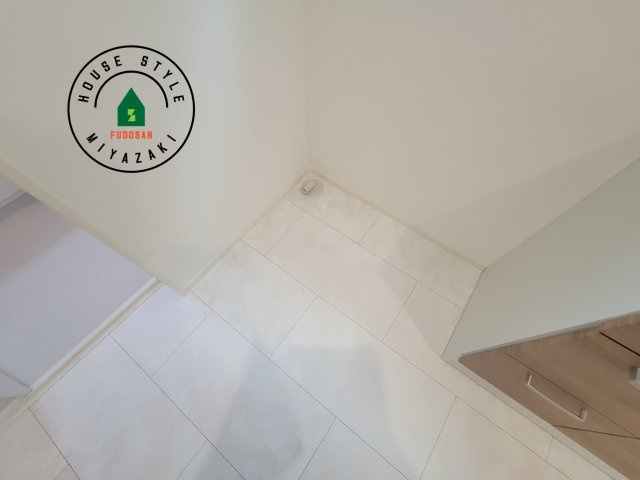 都城市金田町4(A号棟)の内観：施工例|ランドリースペースとなります。広々して有効的にご使用できます。 