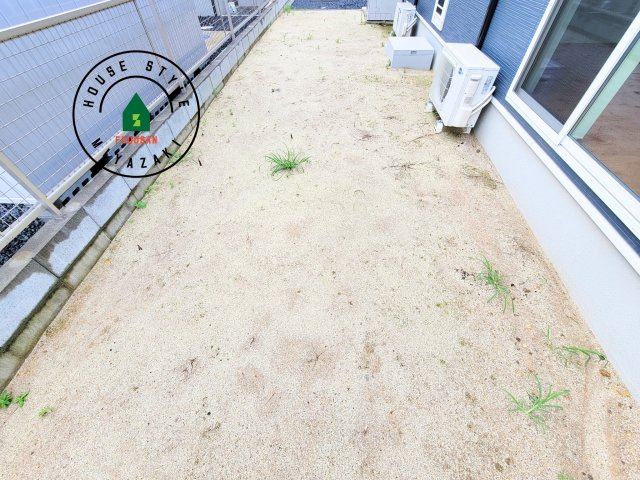 都城市太郎坊町(A号棟)の庭|お庭で自由な時間を過ごせます。