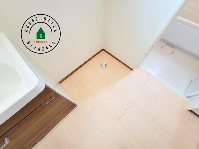 都城市太郎坊町(A号棟)のランドリースペース|ランドリースペースとなります。広々して有効的にご使用できます。 