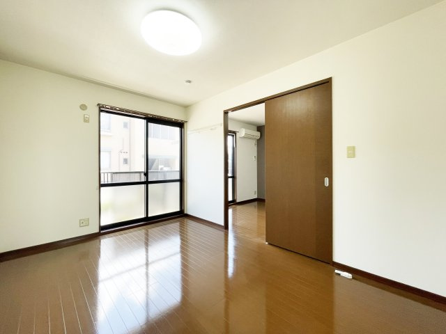 シャーメゾン大原の居間・リビング