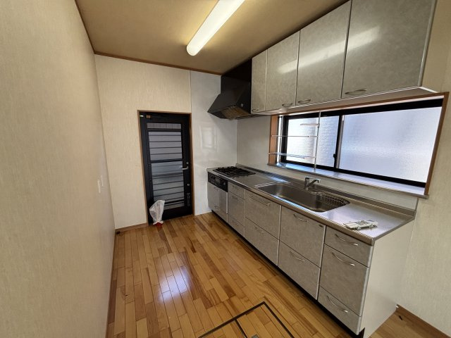 千旦林戸建て・倉庫付き