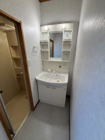 千旦林戸建て・倉庫付き